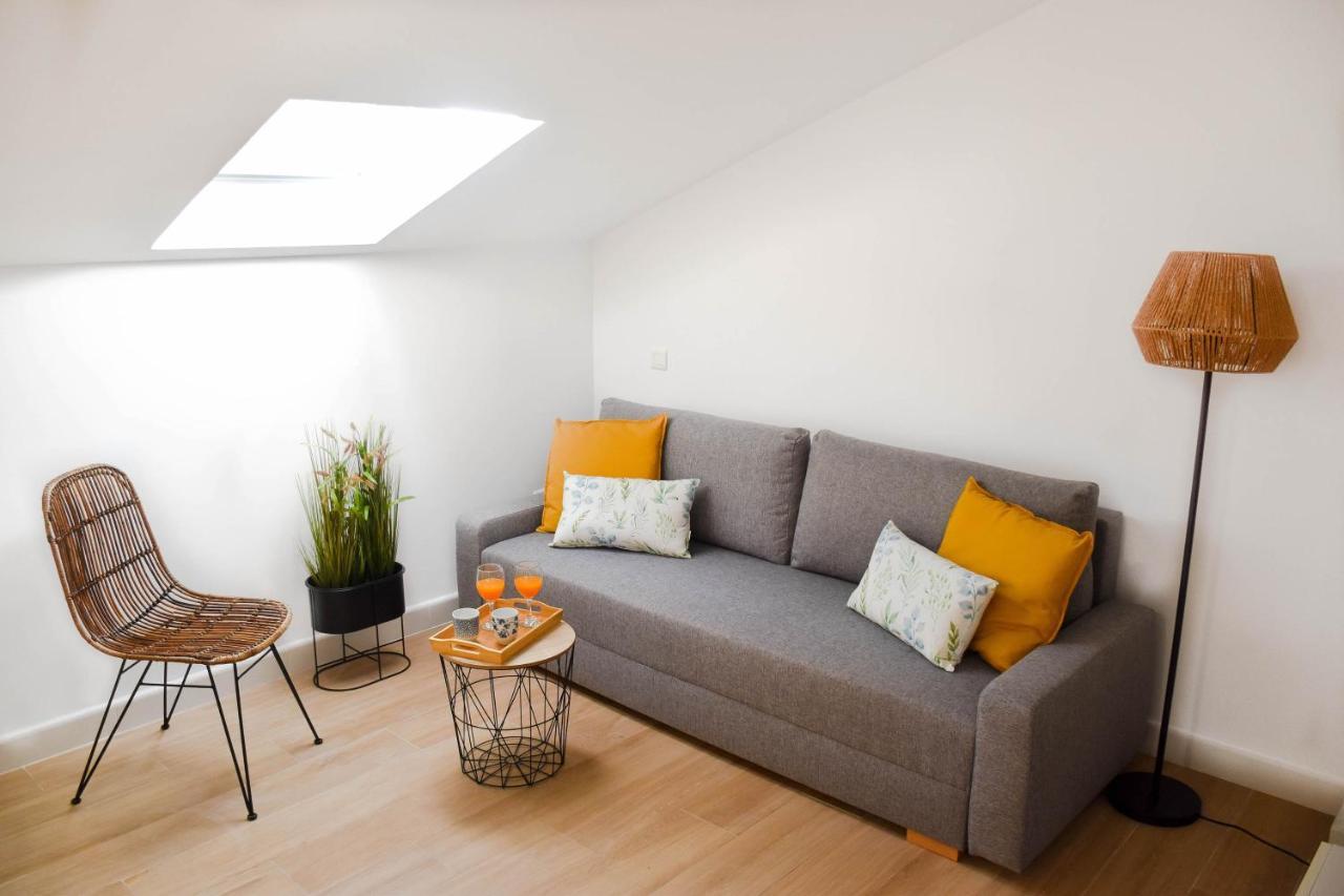 Holidays2Malaga Trinidad Renovated 1 Bedroom Penthouse Close To City Center Buitenkant foto