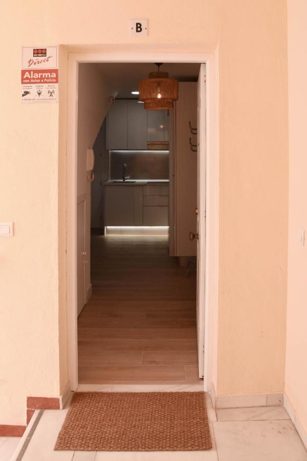 Holidays2Malaga Trinidad Renovated 1 Bedroom Penthouse Close To City Center Buitenkant foto
